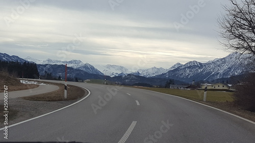 Staße in die Berge