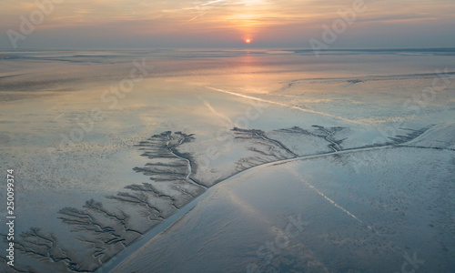 Priel im Wattenmeer der Nordsee