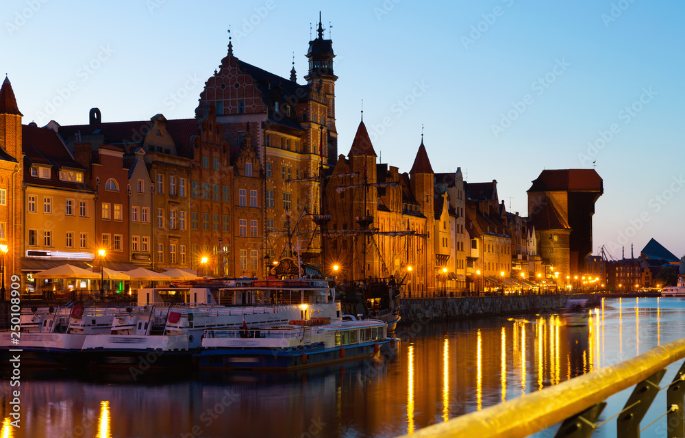 Image of night light of Moltawa River in Gdansk