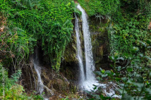 Fototapeta Naklejka Na Ścianę i Meble -  Waterfall in Gregorain villa in Tivoly