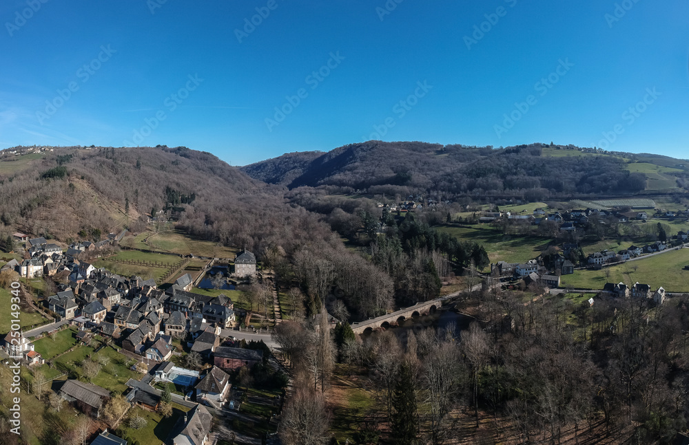 Le Saillant (Corrèze - France) - Vue aérienne des gorges de la Vézère