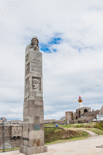 Saint-Mathieu lighthouse and former abbey at Pointe Saint-Mathieu photo