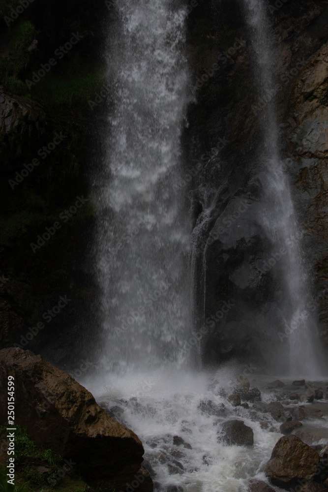 CASCADA 