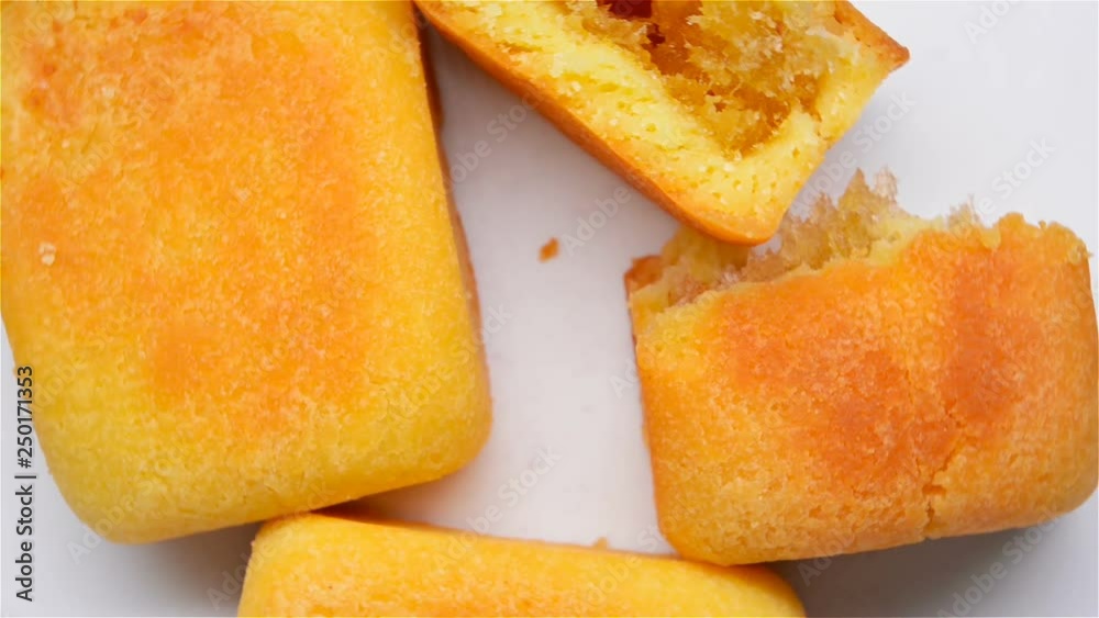 pineapple cake rotating