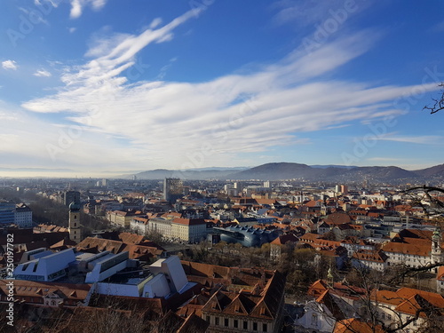 Panorama: Die Skyline von Graz (Steiermark)