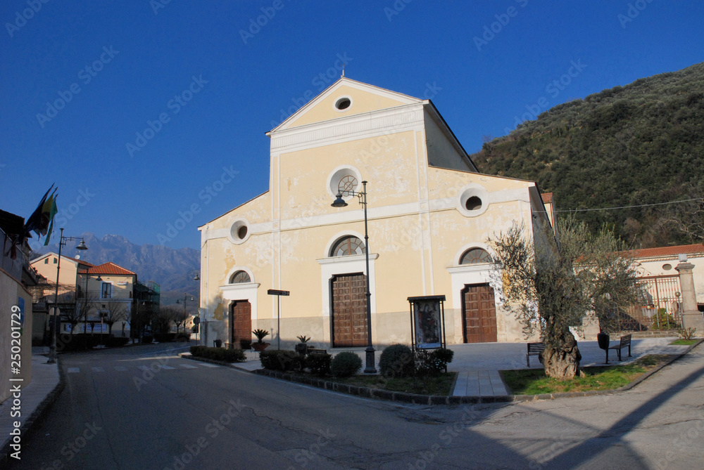 Paesaggio urbano di Giffoni Sei Casali, Italia. Febbraio 2019.