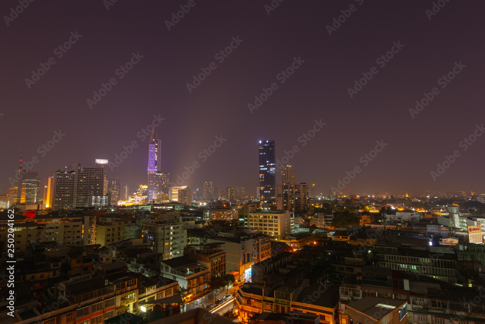 Fototapeta premium Bangkok downtown at night