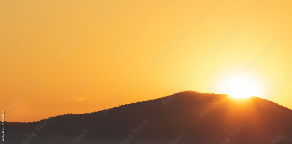 Obraz premium sunrise in the mountains