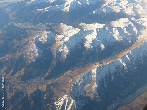 Gebirge schneebedeckt