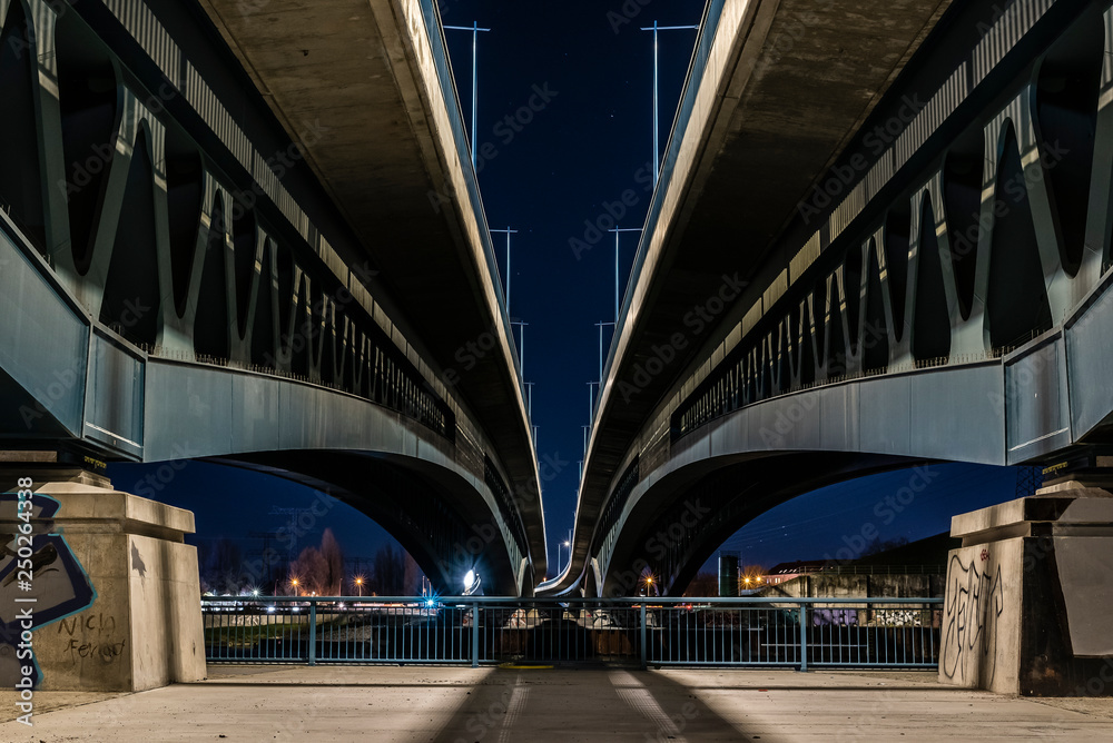 Big Bridge at Night, Bridge Construction, bottom of a bridge, minna todenhagen bridge at night