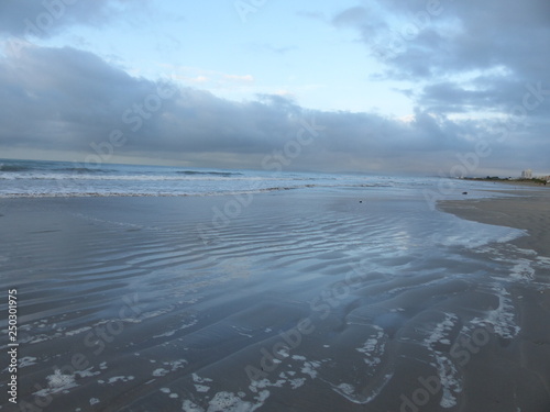 Regentag am Mittelmeer in La-Grande-Motte / Frankreich