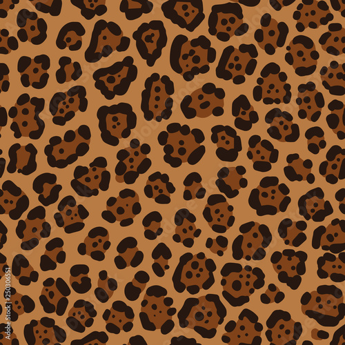 Seamless leopard fur brown pattern. Animal print.