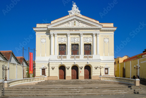 Fachada do Teatro Municipal de S  o Jo  o del Rey  Minas Gerais
