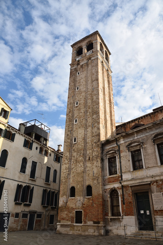 Wallpaper Mural Venice, a famous city in Italy Torontodigital.ca