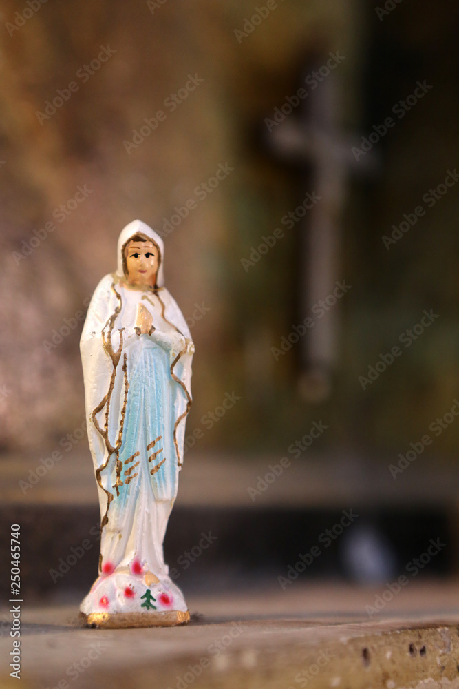 Vierge-Marie. / Virgin Mary.