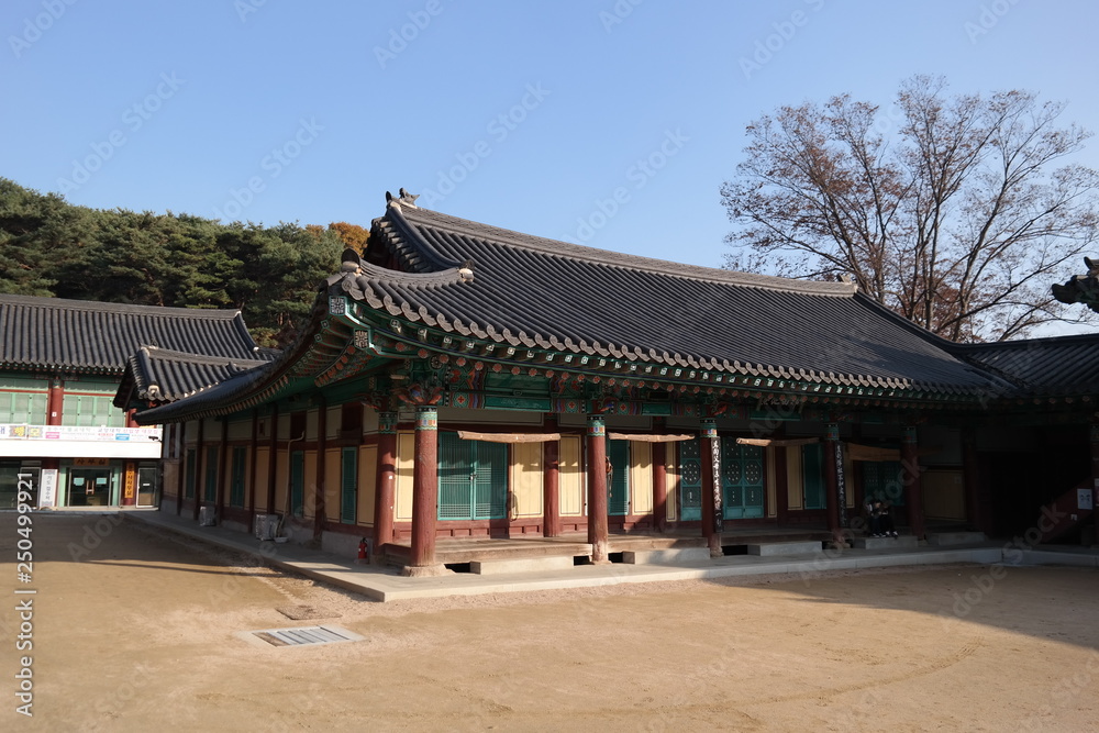 Yongjoosa Buddhist Temple