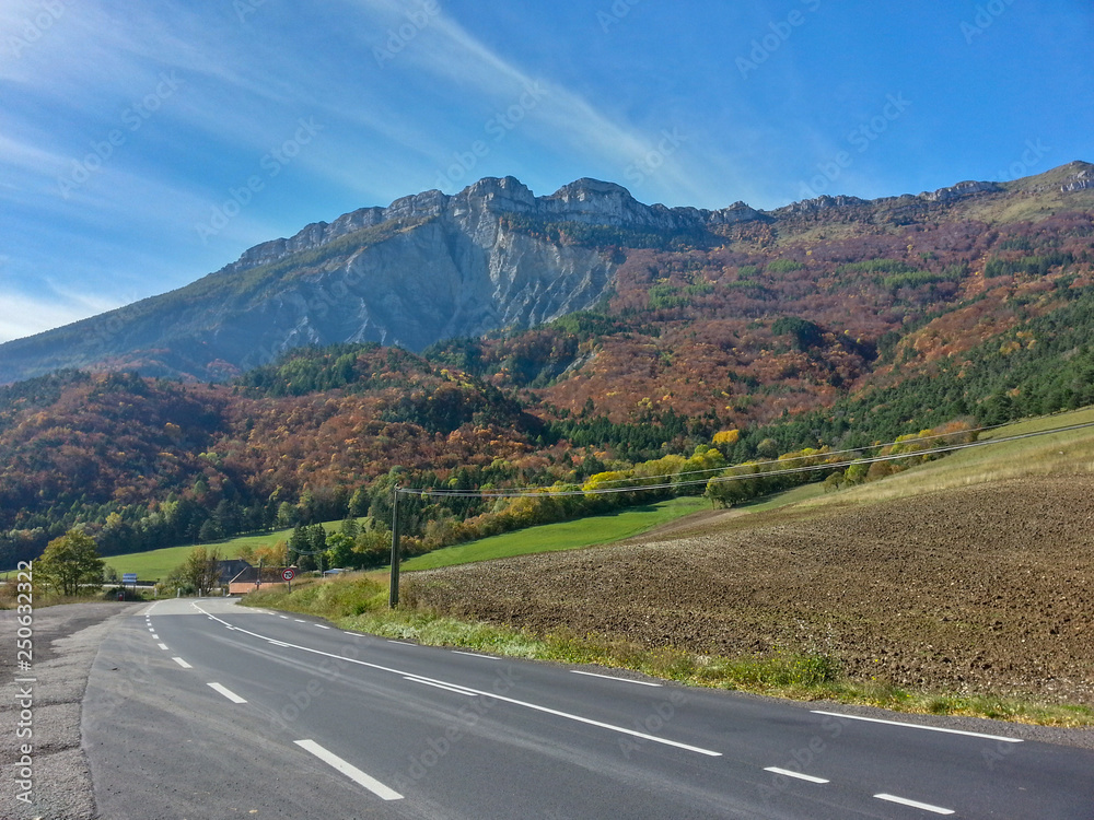 Carretera hacia los alpes franceses