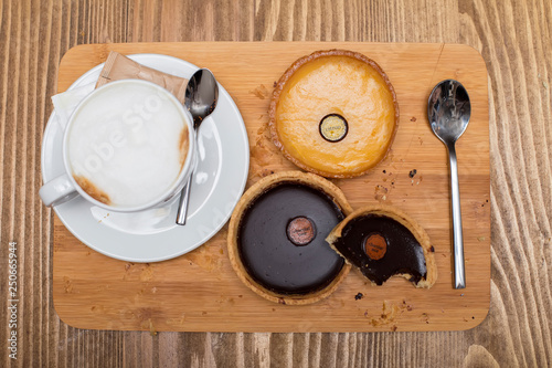 Dark chocolate and lemon ta...