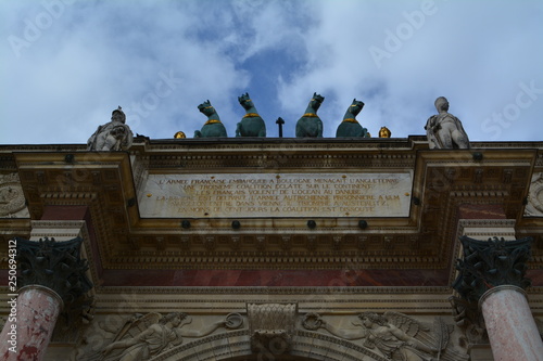 arch of triumph