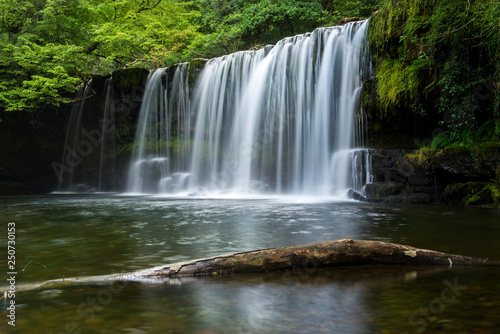 Fototapeta Naklejka Na Ścianę i Meble -  Waterfall in Wales