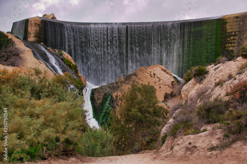 Fotografie Cascada y pantano de Elche