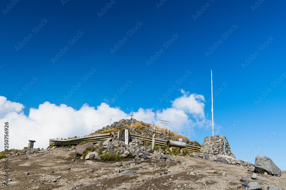 天の逆鉾」の写真素材 | 74件の無料イラスト画像 | Adobe Stock