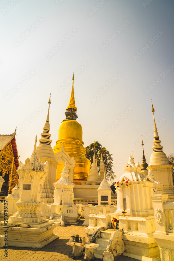 Naklejka premium Wat Suandok, Chaing Mai, Thailand
