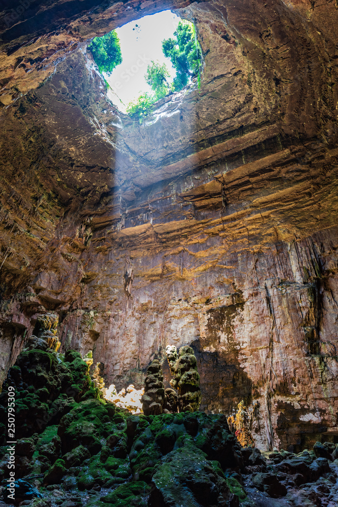 Caves of Castellana. Blades of Light