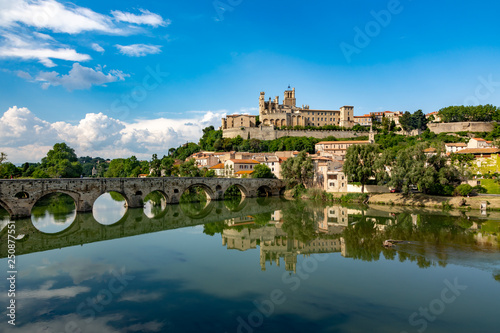 Béziers, city in southern France photo