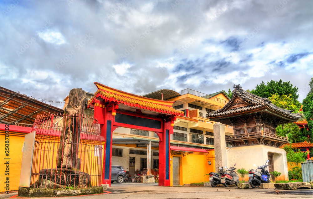 Obraz premium Linji Huguo Chan, a Zen Buddhist Temple in Taipei