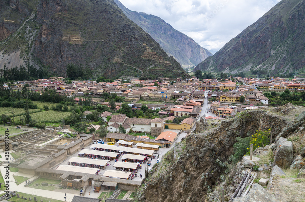 Downtown of the small medieval city of Ollantaytambo.