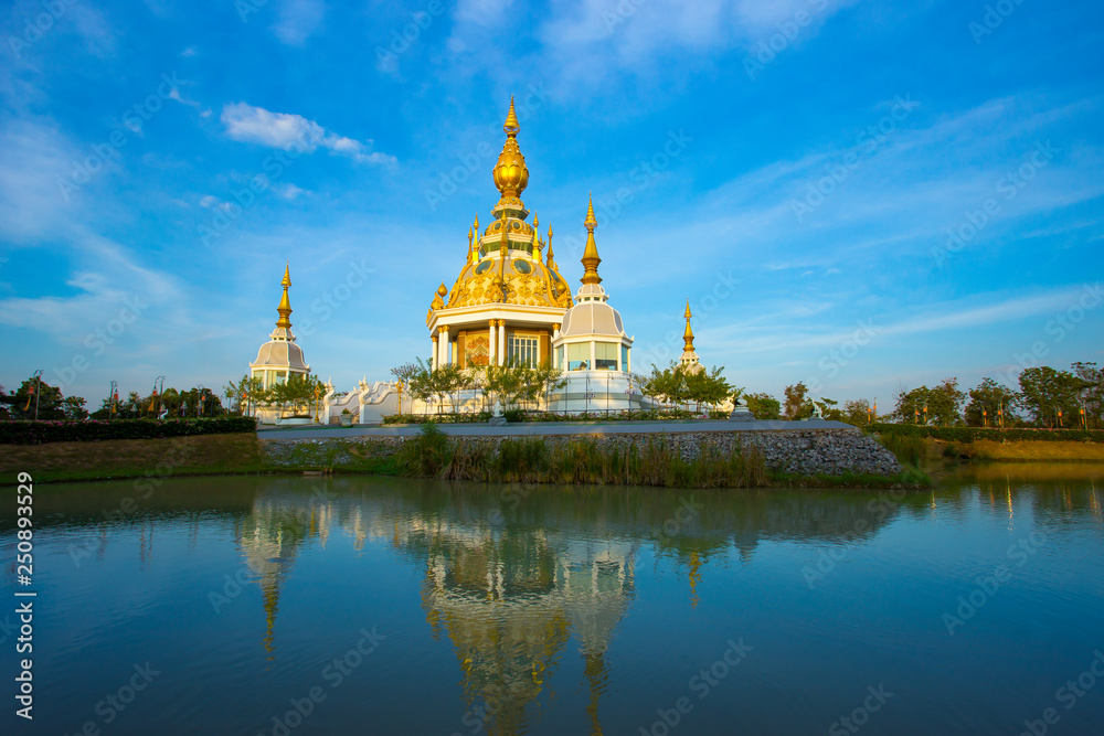 Naklejka premium Old Ruin, Palm Tree, Rainforest, Tropical Climate, Khon Kaen Province