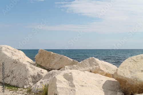 Big rocks and a sea view