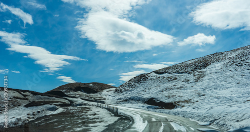 Road in mountain © Anna Bogush