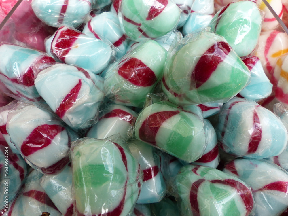 Bonbons in grün, rot und weiss Stock Photo | Adobe Stock