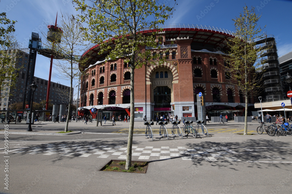 Antigua plaza de toros en la ciudad de Barcelona Antigua plaza de toros en la ciudad de Barcelona