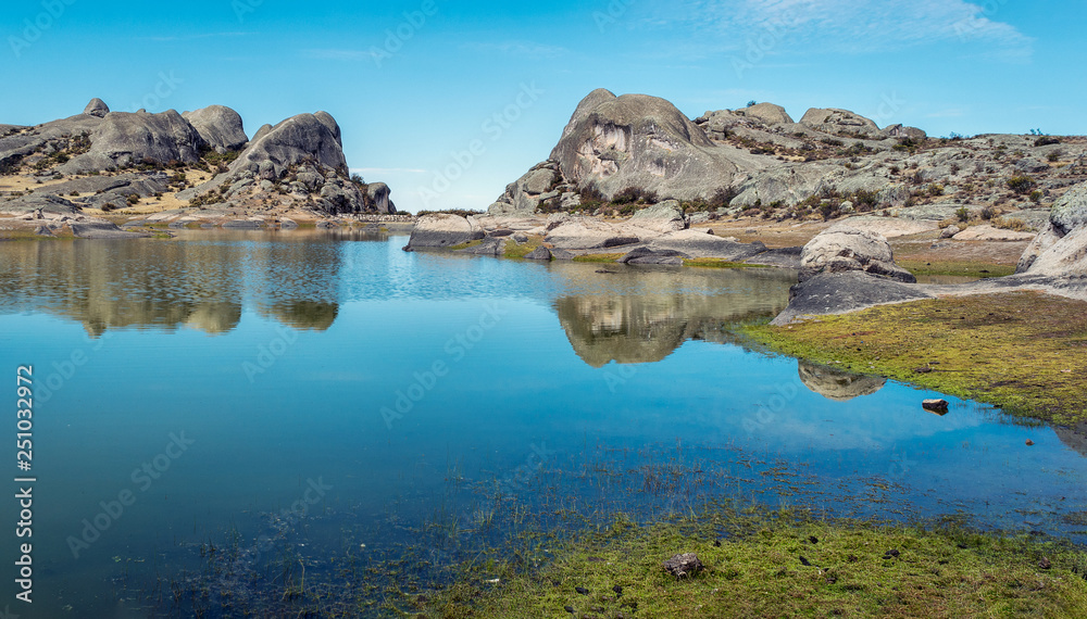 Fototapeta premium Reflejo en la laguna 