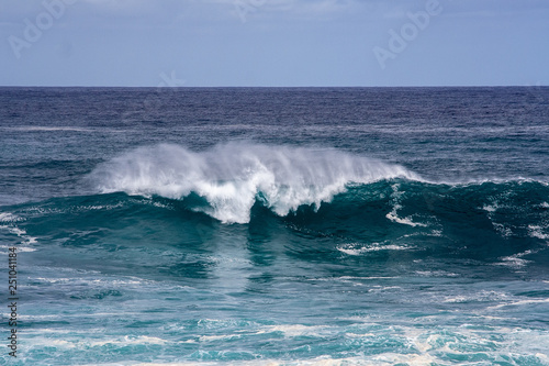 close up from waves at tenerife island © Elosoblues