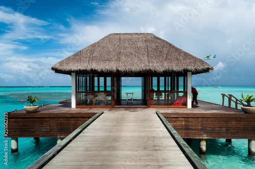 Water villas  alojamiento t  pico de las vacaciones en Islas Maldvas  Oc  ano indico 