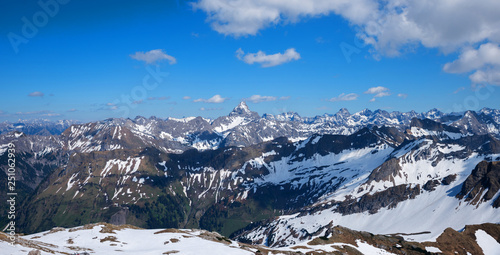 Alpenlandschaft im Allgäu, Blick vom Nebelhorn © SusaZoom