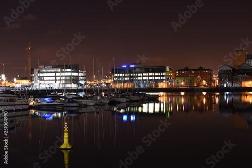 Belfast at night © Gary
