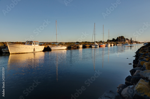 Embouchure du canal du midi a la pointe des Onglous - Marseillan en Occitanie - Herault © panosud360