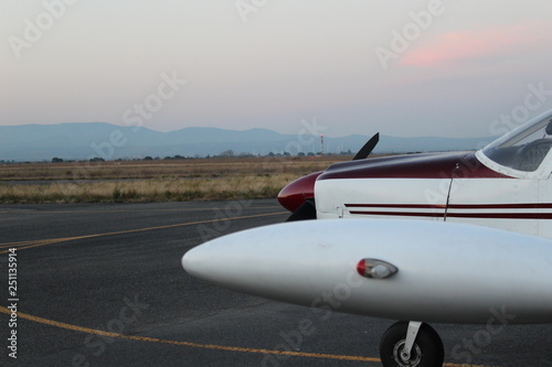 AVION PIPER ARROW 2 II
