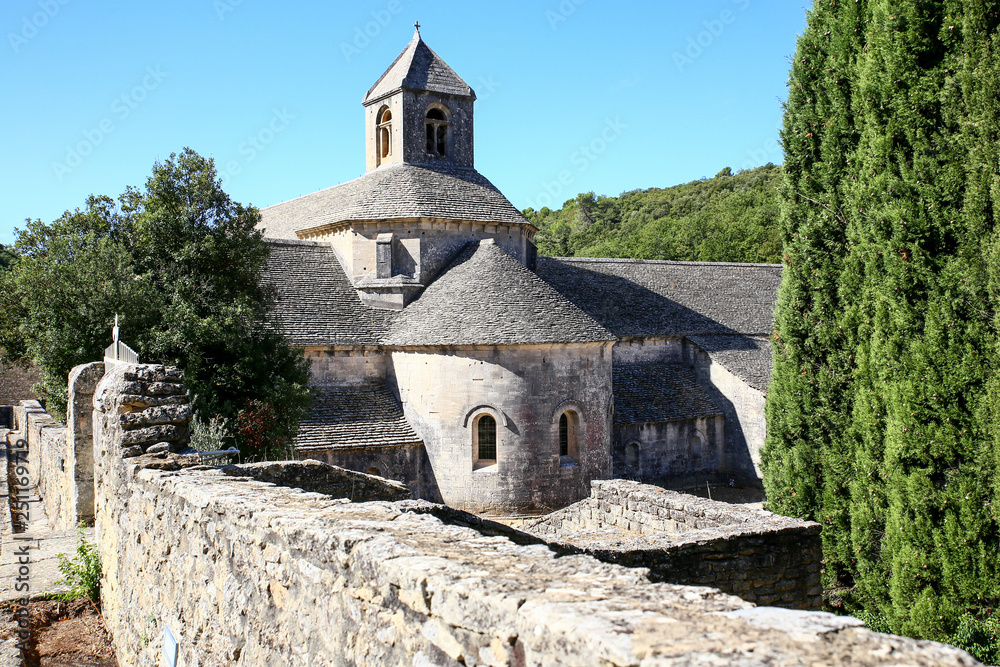 Senanque abbey, provence, france