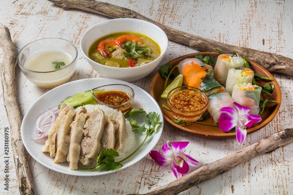 代表的なタイ料理　typical Southeast Asian cuisine