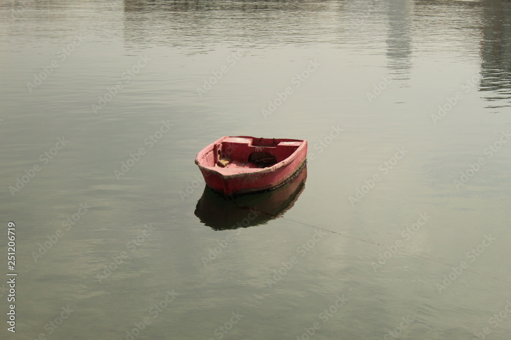 Naklejka premium the empty boat