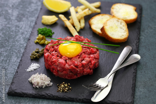 steak tartare, tartar steak, beef tartare photo