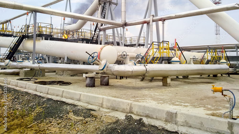 The end phase divider is tubular. Equipment for separating water from oil. Equipment oil fields of Western Siberia The end phase divider is tubular. Equipment for separating water from oil. Equipment oil fields of Western Siberia