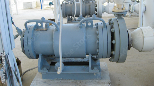 The pump of the closed type for oil product pumping