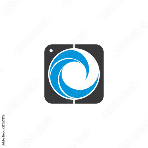 circle curves camera lens symbol logo vector